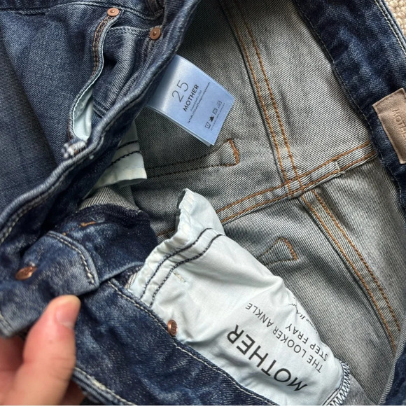 Mother Jeans!!! Size 25 - Picture 3 of 3